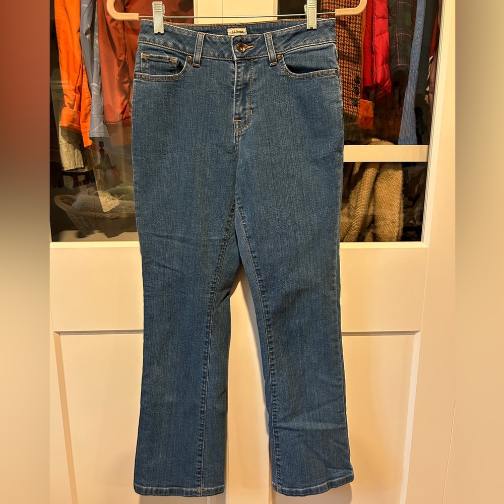 L.L. Bean Women's Straight Leg Jeans in Rinsed Blue